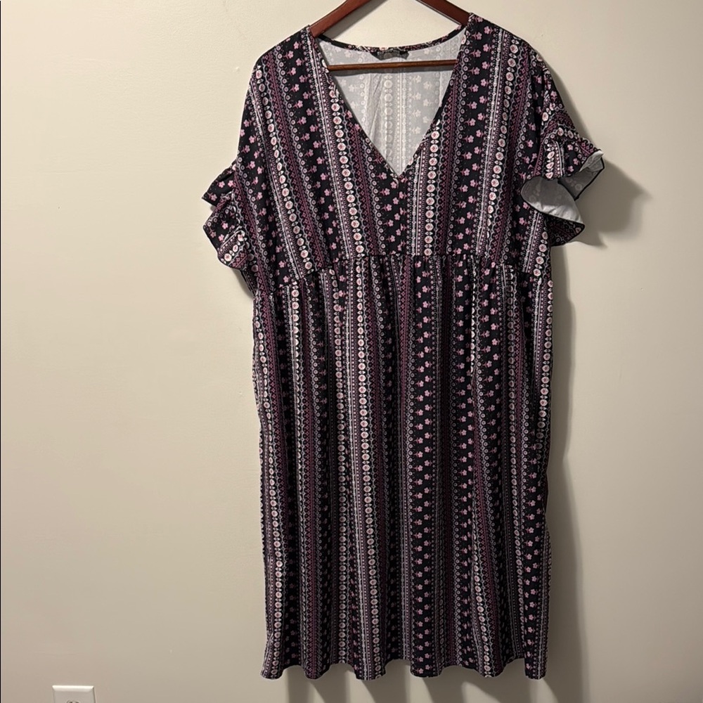 Bloomchic vneck ruffle sleeve dress sz 18-20 EUC